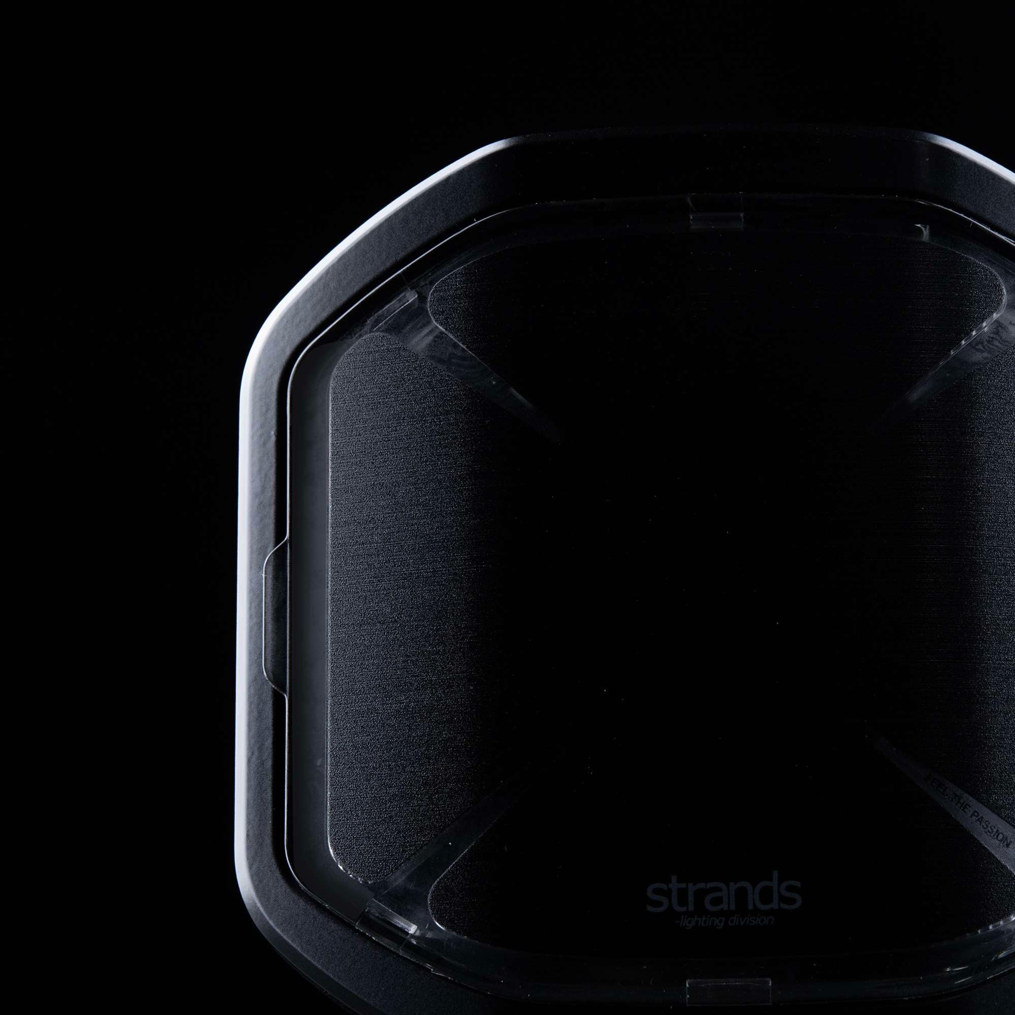 SIBERIA X SVART LINSSKYDD 7″