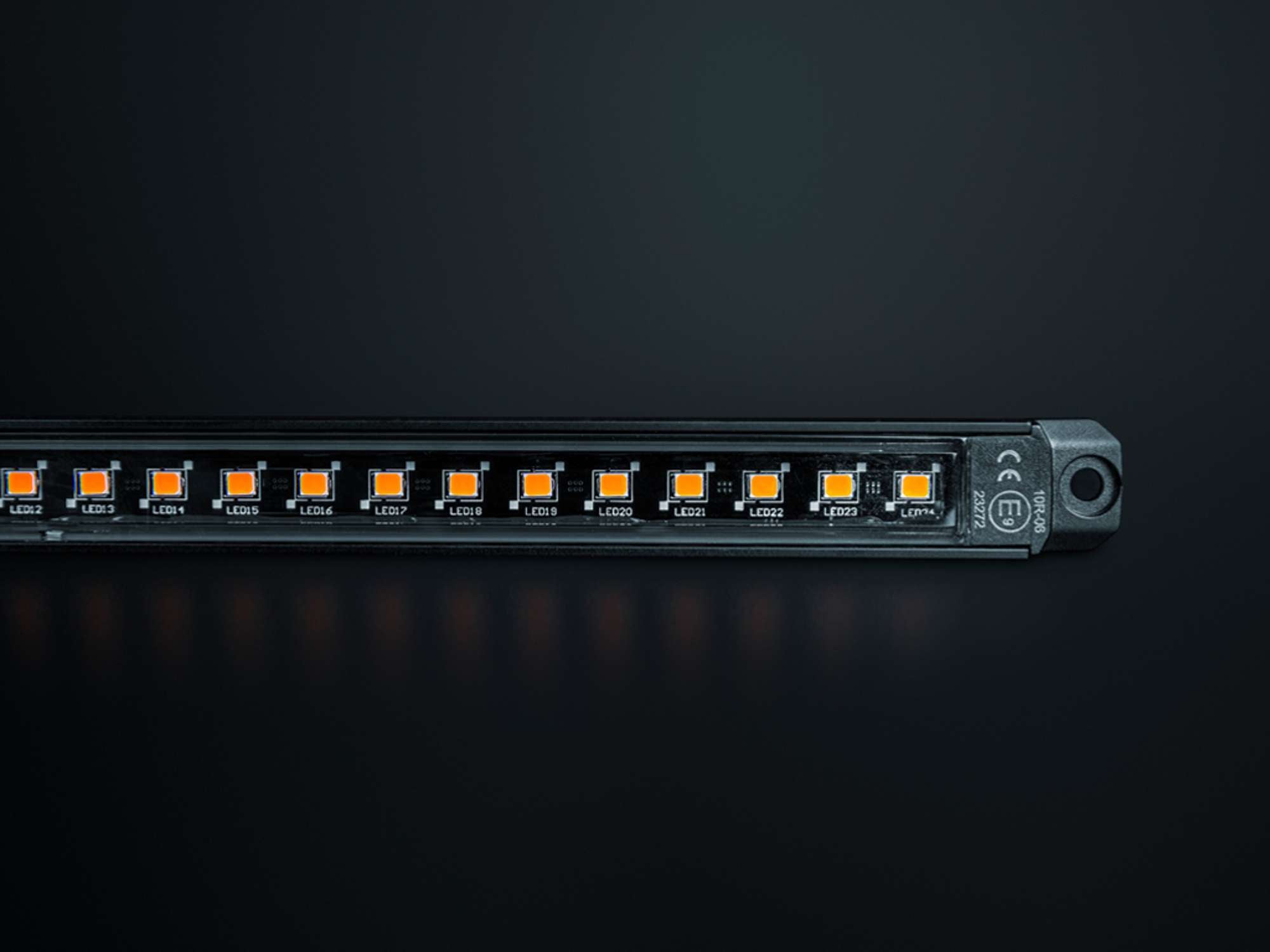 UNITY UNDERGLOW INTERIÖRBELYSNING RÖD 953MM
